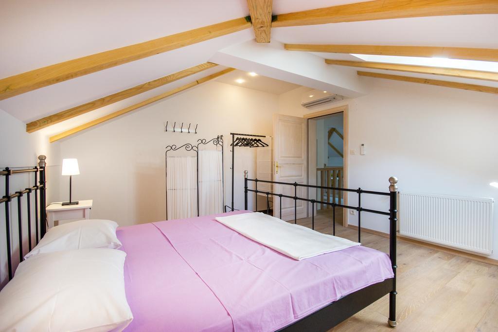 Apartment Barbina Kastelina Sveti Juraj Phòng bức ảnh