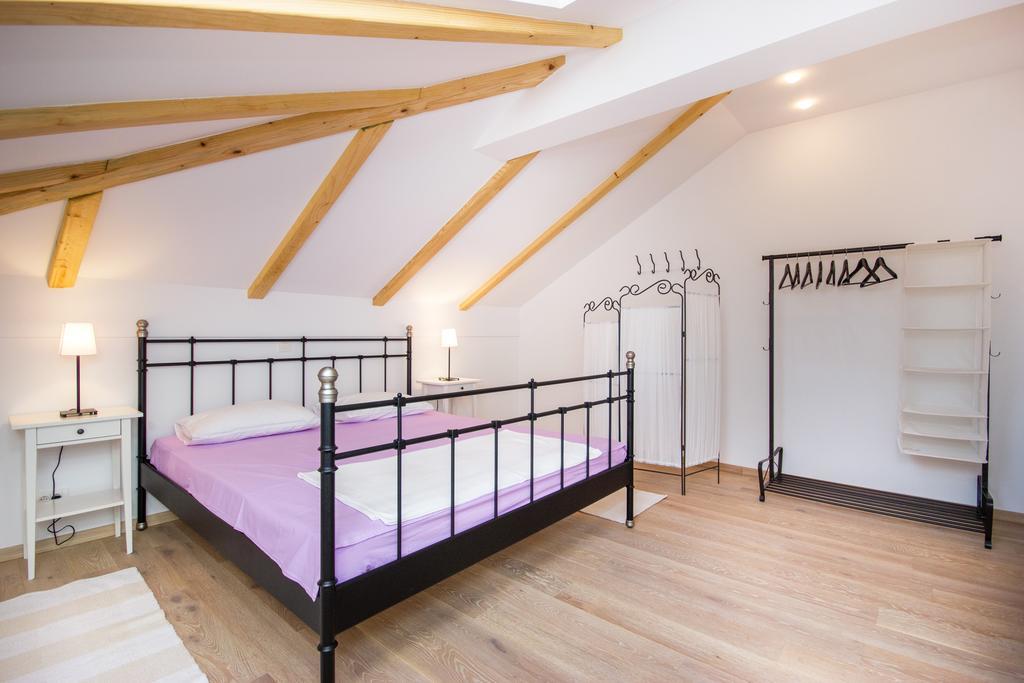 Apartment Barbina Kastelina Sveti Juraj Phòng bức ảnh